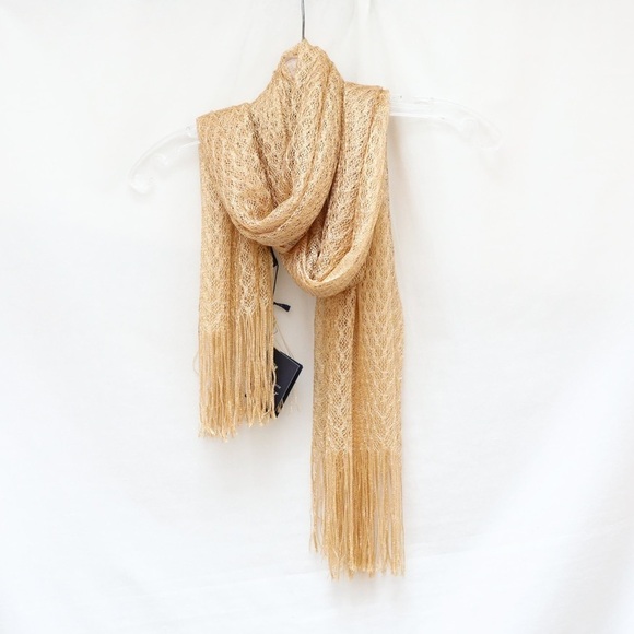 Manifattura Almar Accessories - NWT Manifattura Almar scarf Made in Italy golden knit crochet metallic thread